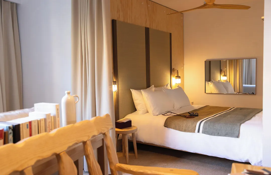 Mob Hotel Cannes-1